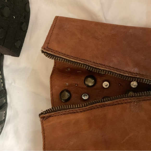 Zigi Girl Brown/Tan Distressed Cowboy Boots with Buckles and Jewels Size 9 - Picture 9 of 16